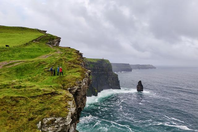 4-day Ireland road trip - From Downpatrick Head via the Wild Atlantic Way to the Cliffs of Moher and Dublin