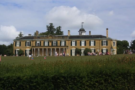 Polesden Lacey: When we accidentally landed in Queen Mum's honeymoon garden and voluntarily left again