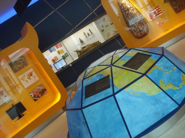 The world is not small even here (in Bremen, Germany)