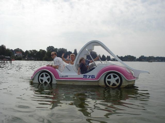 Not for the faint of heart (at Lake Steinhude, Germany)