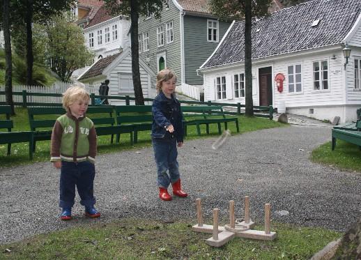 The achievement of the 16-hour workday and dentures for confirmation (in Bergen, Norway)