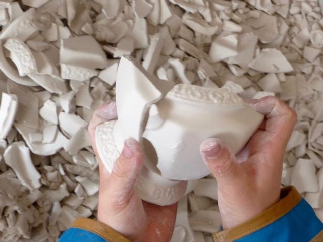 White Gold – With children in the Porcelain Museum