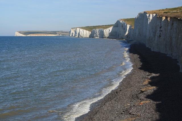 Seven Sisters: Snow-white cliffs, a rather tall man and a "house with a soul"